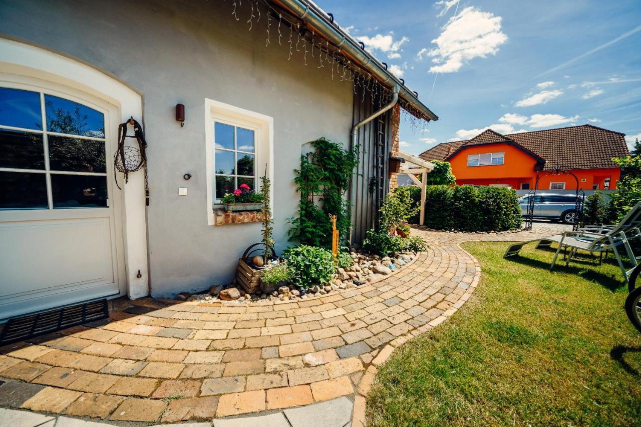 Altes Gewoelbe Mit Sauna Und Whirlpool Im Aussenbereich Elsterheide Extérieur photo