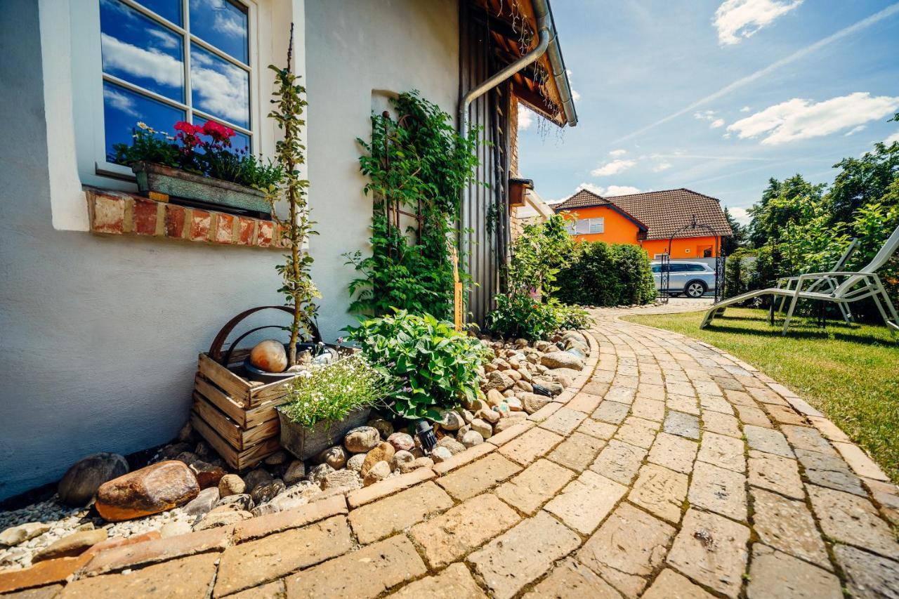 Altes Gewoelbe Mit Sauna Und Whirlpool Im Aussenbereich Elsterheide Extérieur photo